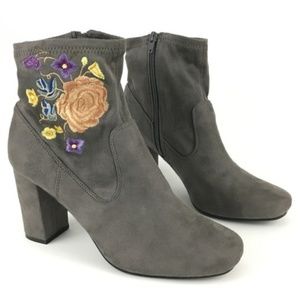 Carlos Santana Embroidered Booties